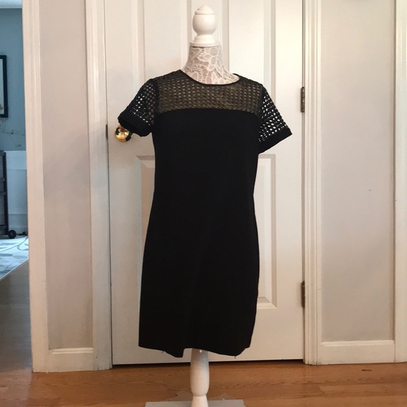 Banana Republic Dresses & Skirts - Elegant Banana Republic dress.